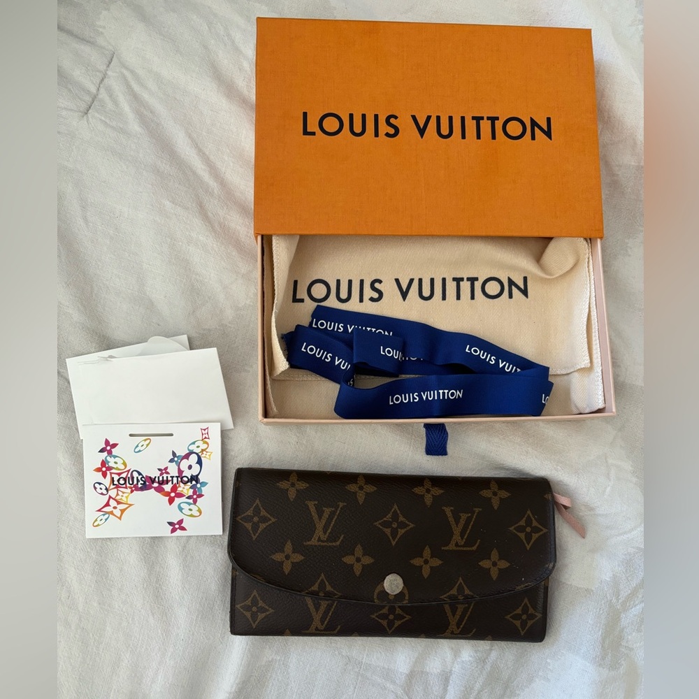 Authentic Louis Vuitton Rose Emilie Wallet